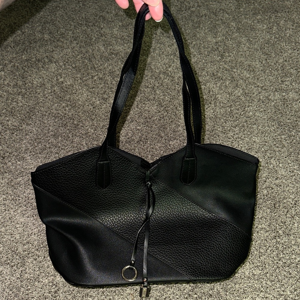 David Jones Black Women's Medium Sized Tote Bag w/ insert bag/organizer.